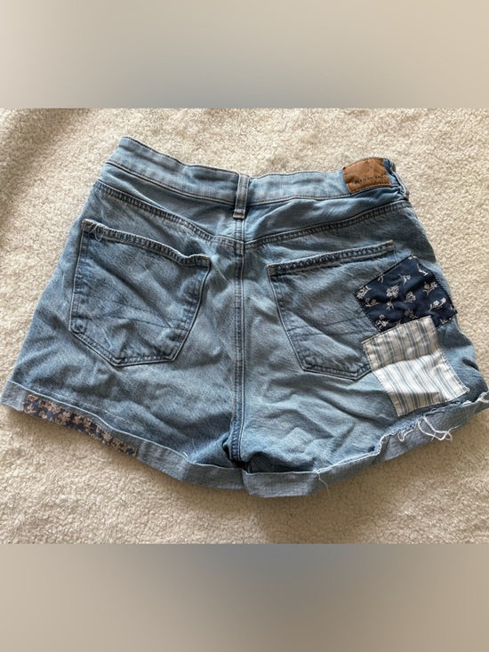 American Eagle shorts - Picture 2 of 3